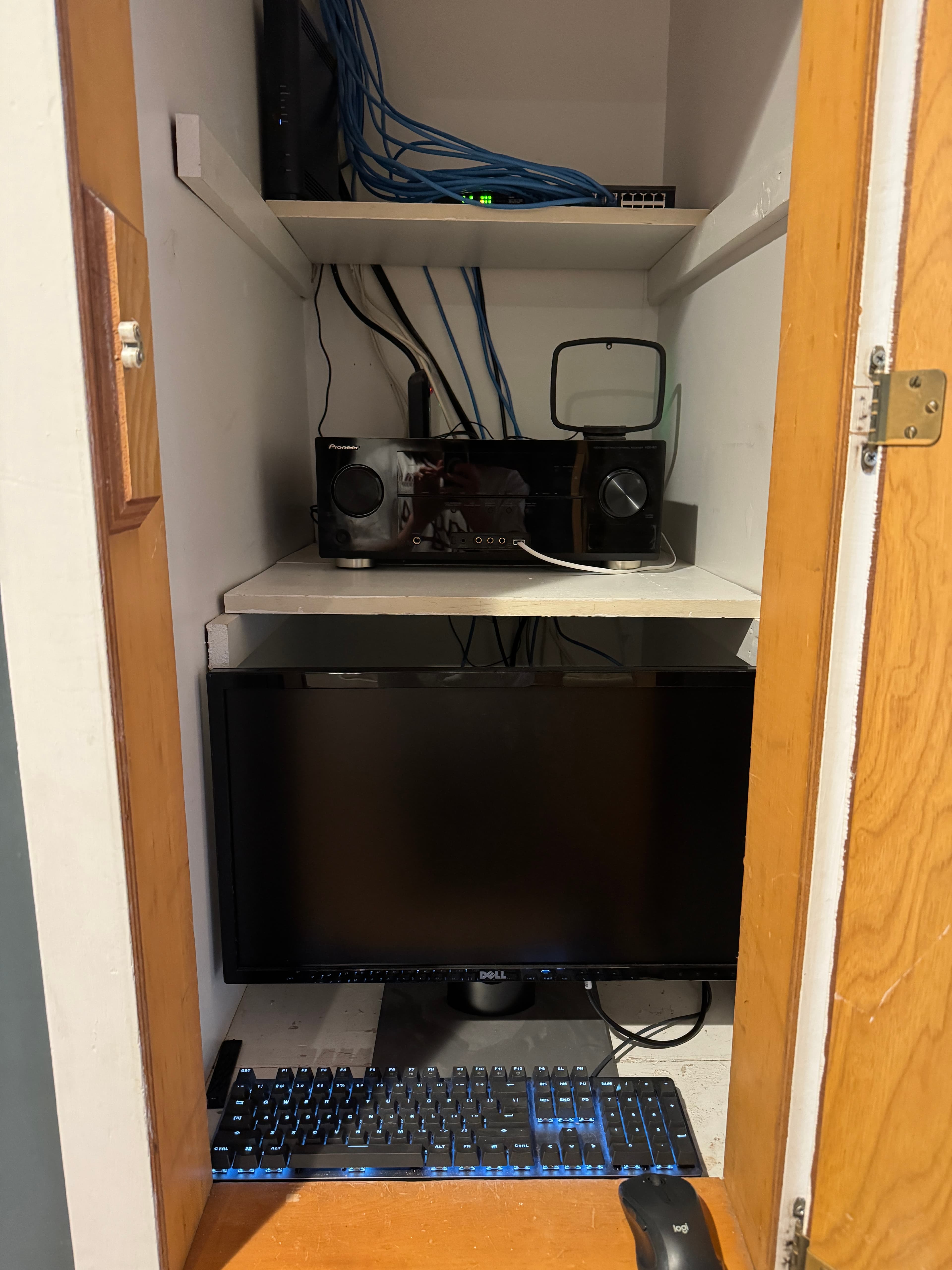 Linux server used to host Colton Zutavern's portfolio and personal services